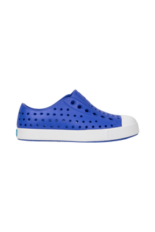 Side view of a Native Shoes Kids Jefferson Kids Footwear in Uv Blue / Shell White