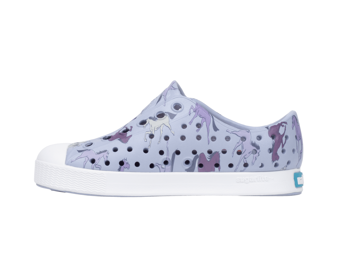 Angled view of a Native Shoes Kids Jefferson Print Kids | Skwybl/Shlwht/Twrlhorses Footwear in Skwybl/Shlwht/Twrlhorses