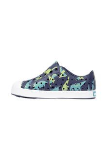 Angled view of a Native Shoes Kids Jefferson Print Kids | Rgtabl/Shlwht/Tnkdino Footwear in Rgtabl/Shlwht/Tnkdino
