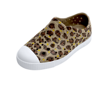 Angled view of a Native Shoes Kids Jefferson Print Kids | Flax Tan / Shell White / Freesia Leopard Footwear in Flax Tan / Shell White / Freesia Leopard