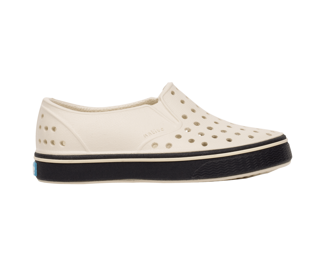 Side view of a Native Shoes Kids Miles Kids Footwear in Bnwht/Jfyblk