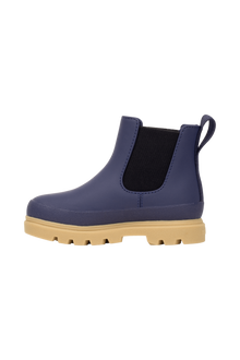 Angled view of a Native Shoes Kids Kensington Chelsea Kids | Rgtabl/Gumbr Footwear in Rgtabl/Gumbr