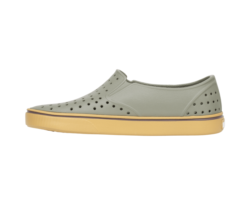 Angled view of a Native Shoes Miles Wanderfoam | Vetgry/Hevbr Footwear in Vetgry/Hevbr