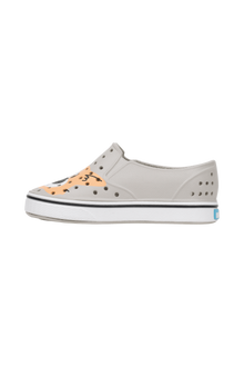 Angled view of a Native Shoes Kids Miles Block Kids | Slkgry/Shlwht/Corgidogbloc Footwear in Slkgry/Shlwht/Corgidogbloc