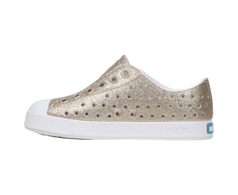 Angled view of a Native Shoes Kids Jefferson Bio-Bling Kids | Slkblng/Shlwht Footwear in Slkblng/Shlwht