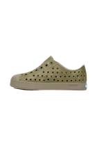 Angled view of a Native Shoes Kids Jefferson Stonewash Kids | Elmgr/Vetgry/Rkiestnwshed Footwear in Elmgr/Vetgry/Rkiestnwshed