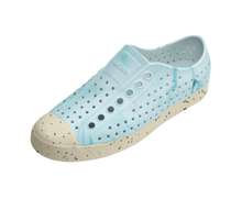 Angled view of a Native Shoes Jefferson Wanderfoam Blm Print | Dawn Blue / Bone White Speckles / Light Water Footwear in Dawn Blue / Bone White Speckles / Light Water