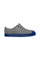 Side view of a Native Shoes Kids Jefferson Wrp Kids Footwear in Satgry/Uvswirl