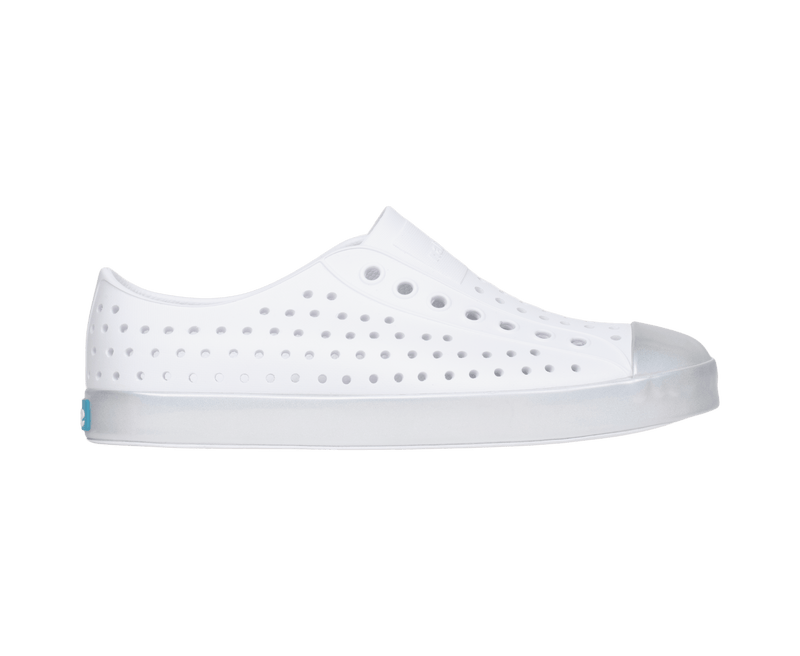 Side view of a Native Shoes Adults Jefferson Wanderfoam Wrp Footwear in Shlwht/Holo