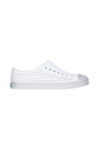 Side view of a Native Shoes Adults Jefferson Wanderfoam Wrp Footwear in Shlwht/Holo